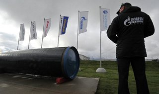 Газпром планирует подписать контракт на укладку труб МГП Северный поток-2